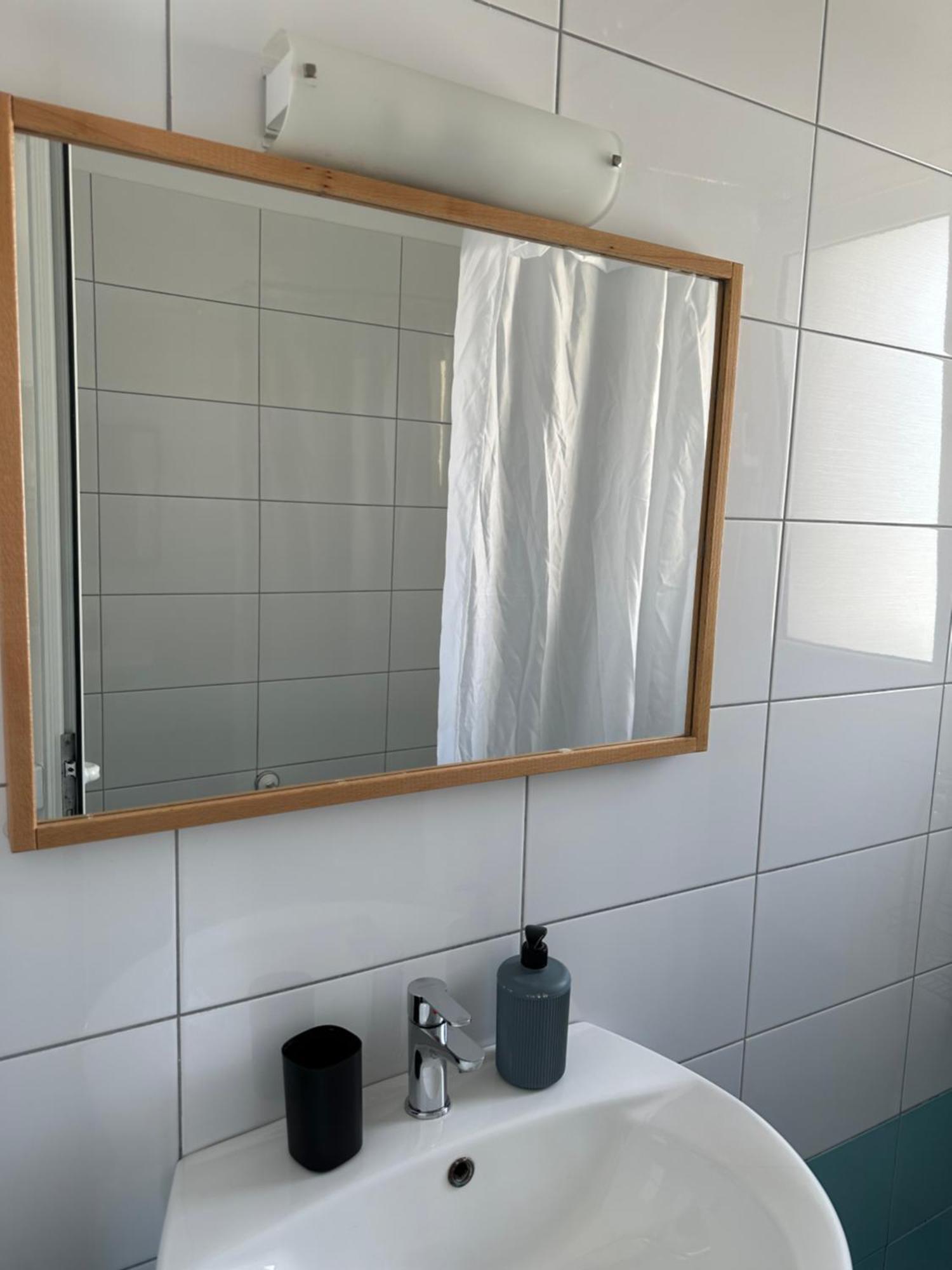 Elea Guesthouse Himare Exteriör bild