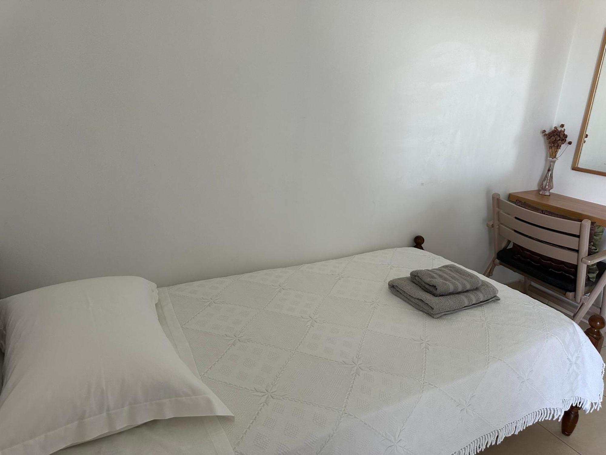 Elea Guesthouse Himare Exteriör bild